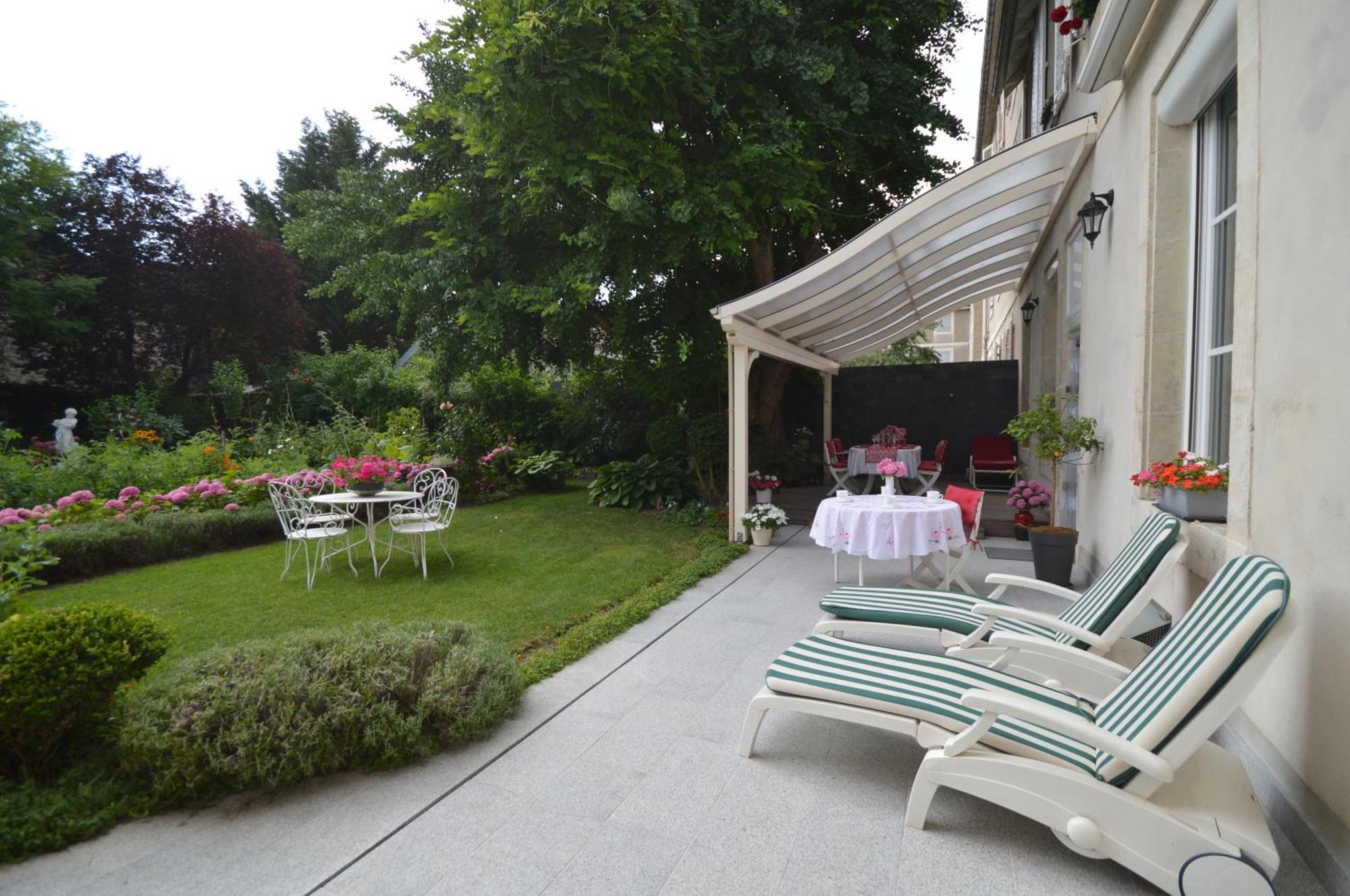 Chambre D'Hotes A Toul Centre Ville Avec Parking Prive Exterior photo